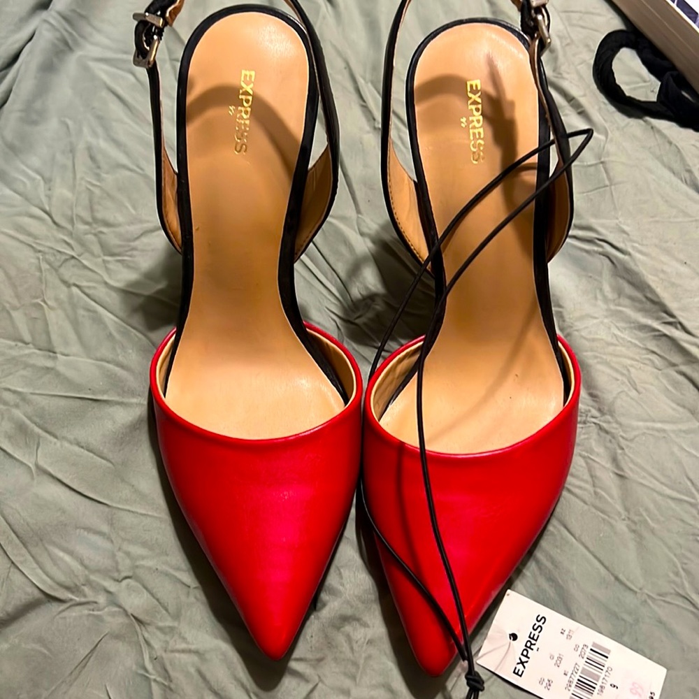Red heels SZ9